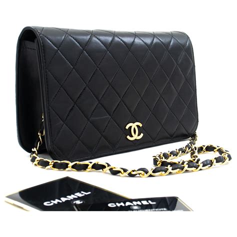 bosa trapunta con tracolla a catena chanel|Borsa a tracolla Chanel Timeless 388483 .